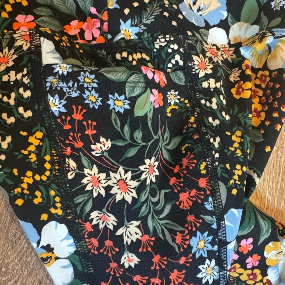 Floral Women's leggings - Picture 2 of 8